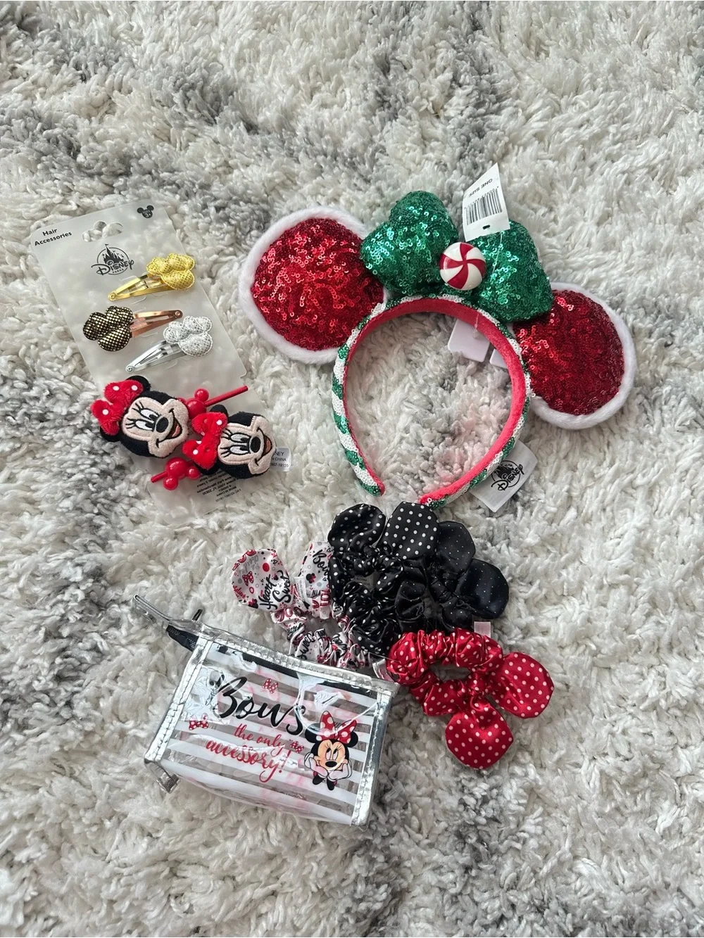 Disney Parks Minnie Mouse Accessories Lot Headband Clips Scrunchies Pouch